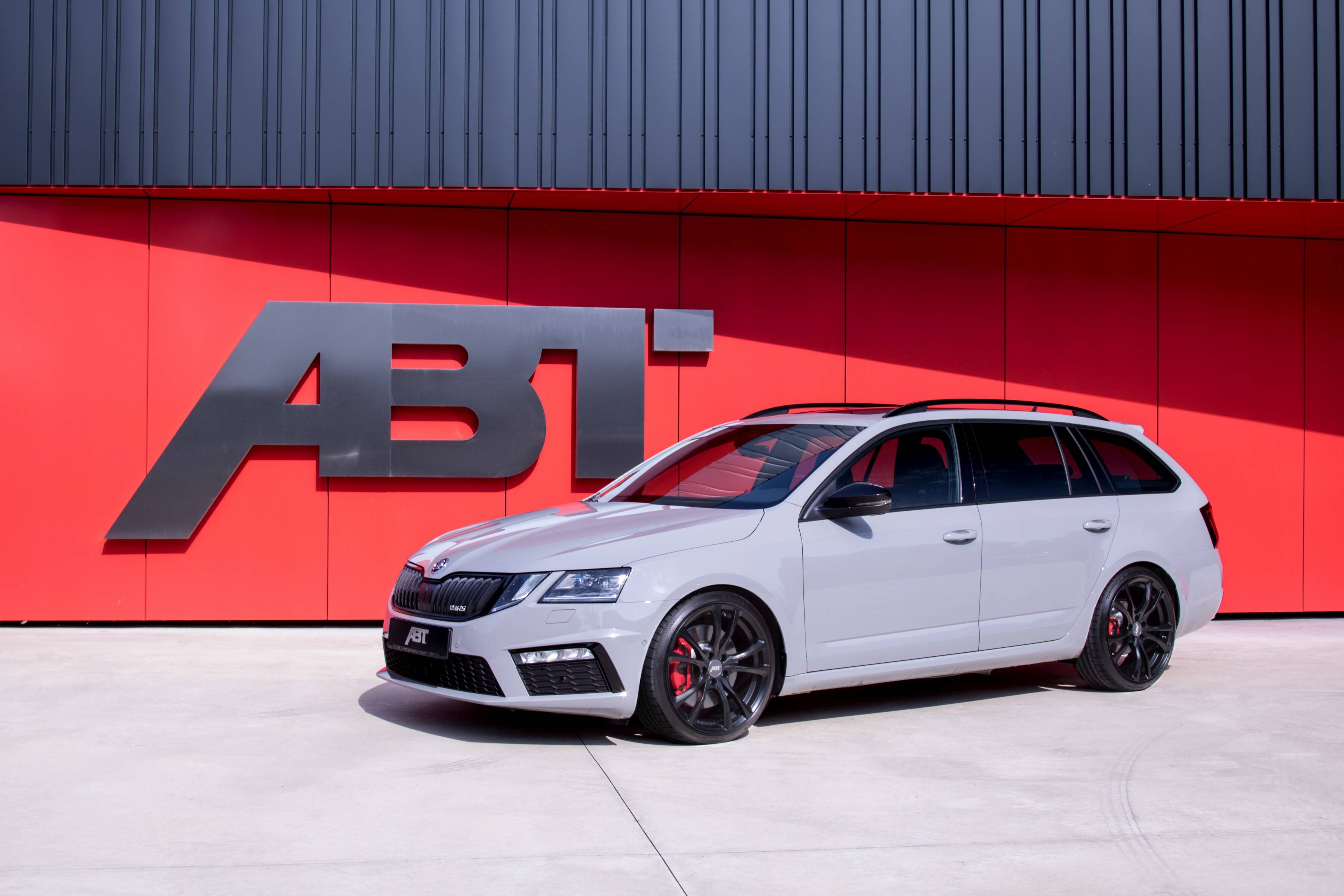 ABT equips the Skoda Octavia with 315 HP and other performance
