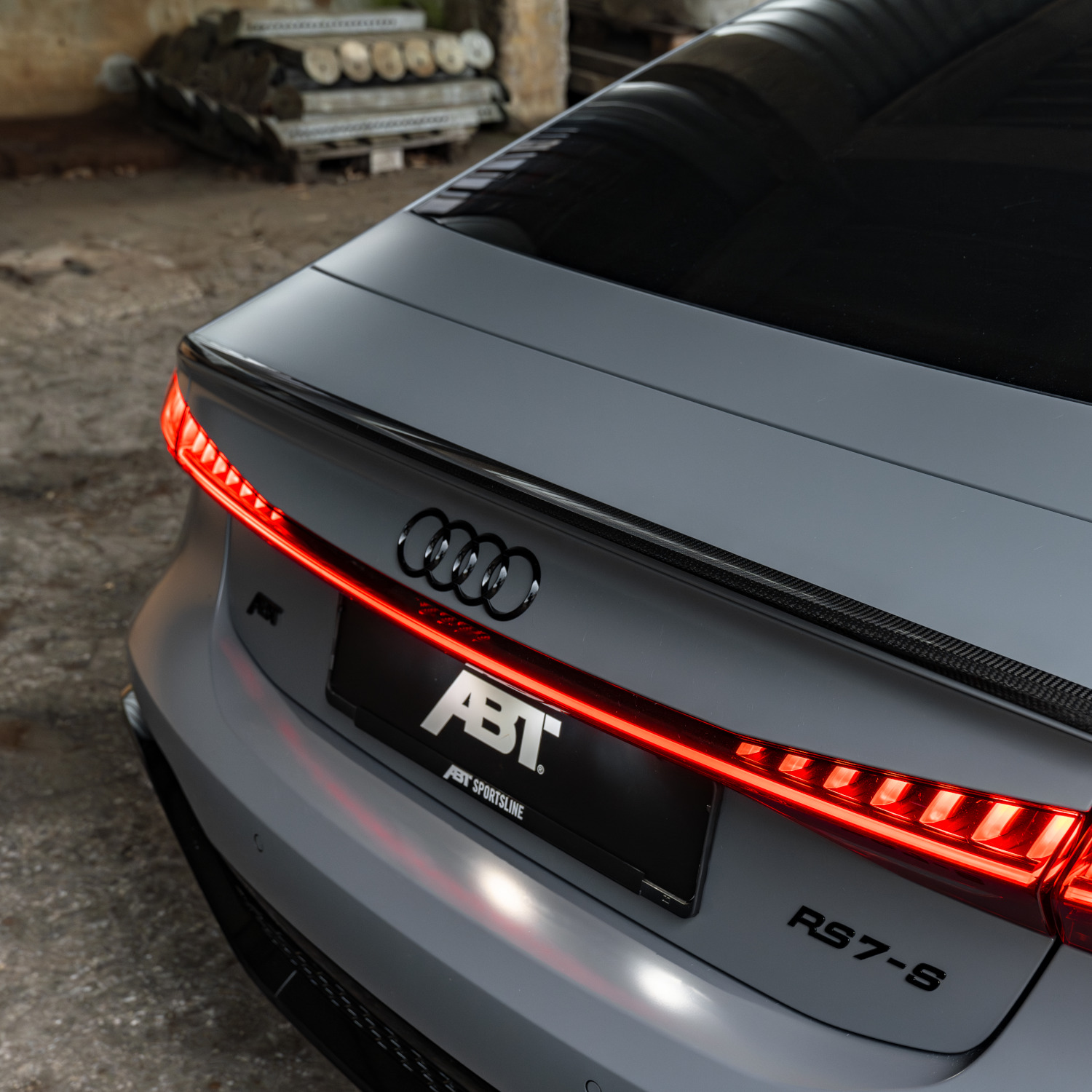 Close-up rear RS7-S